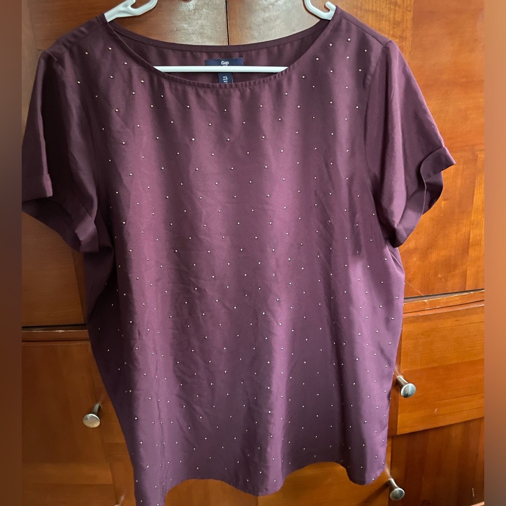 Gap Burgundy short sleeve blouse size L